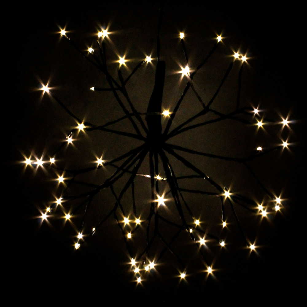 Světelná vánoční hvězda 30 cm teplé světlo 60 LED černý kabel do zásuvky